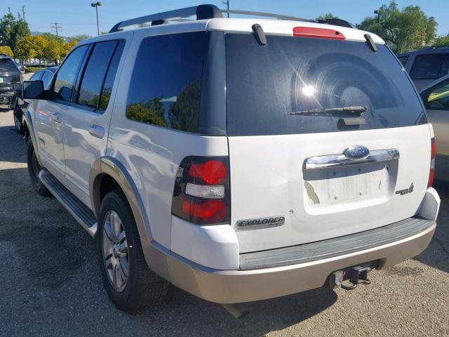 1FMEU64806ZA09424 - 2006 FORD EXPLORER E WHITE photo 3