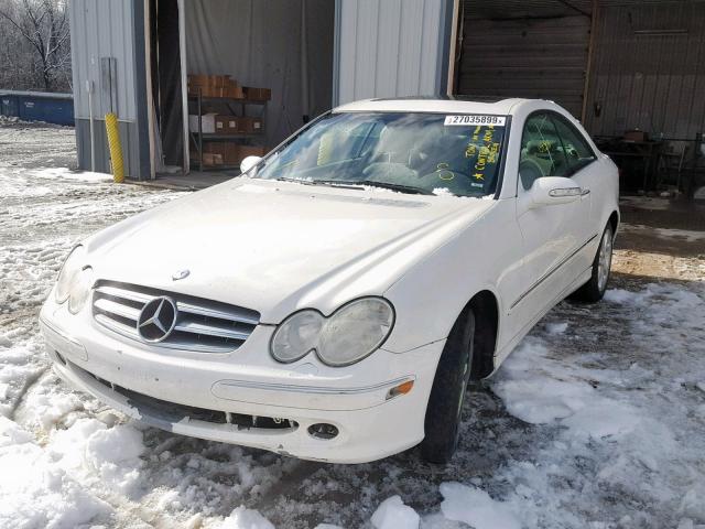 WDBTJ65J54F116732 - 2004 MERCEDES-BENZ CLK 320C WHITE photo 2