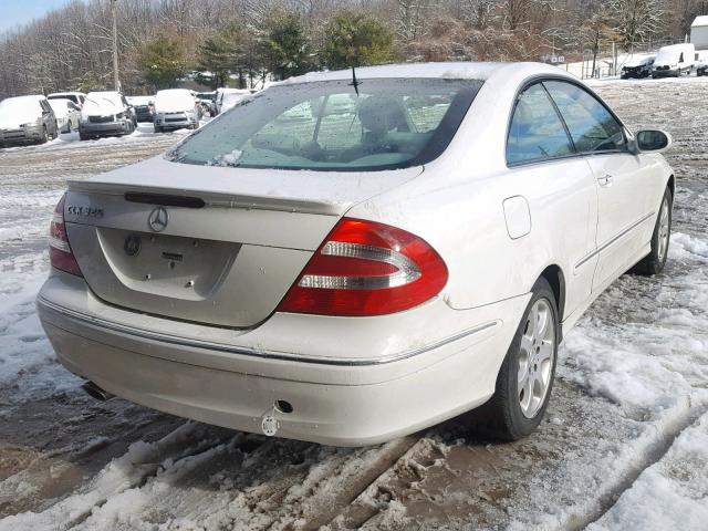 WDBTJ65J54F116732 - 2004 MERCEDES-BENZ CLK 320C WHITE photo 4