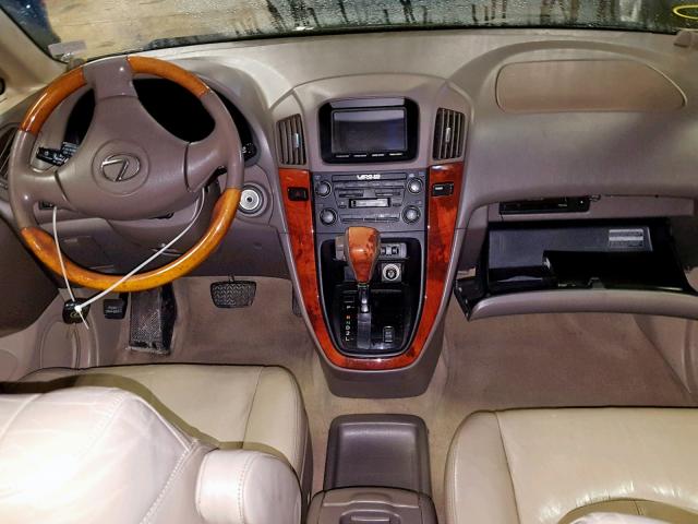 JTJHF10U710198598 - 2001 LEXUS RX 300 BEIGE photo 9