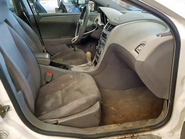 1G1ZG57B48F171293 - 2008 CHEVROLET MALIBU LS WHITE photo 5