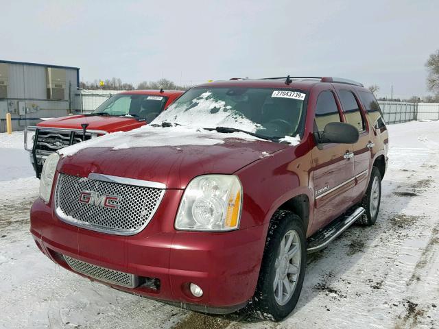 1GKFK63817J177965 - 2007 GMC YUKON DENA MAROON photo 2