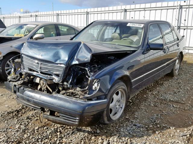 WDBGA43G0XA413132 - 1999 MERCEDES-BENZ S 420 BLUE photo 2