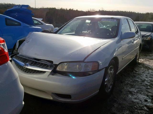 1N4DL01A5YC141209 - 2000 NISSAN ALTIMA XE WHITE photo 2