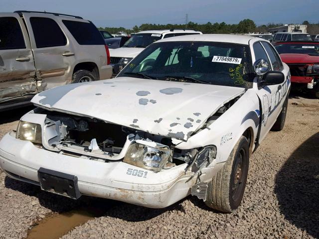 2FAFP71W77X145636 - 2007 FORD CROWN VICT WHITE photo 2