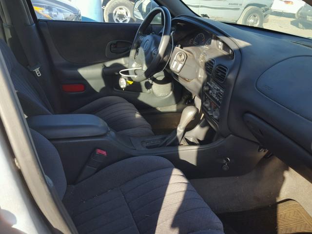 1G2WP52K41F268313 - 2001 PONTIAC GRAND PRIX SILVER photo 5