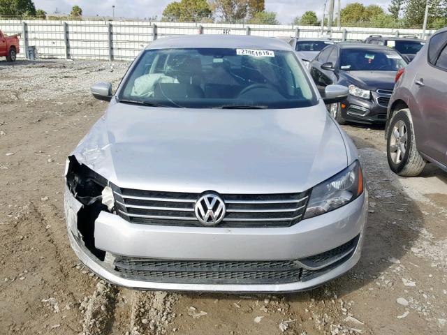 1VWAS7A36FC008298 - 2015 VOLKSWAGEN PASSAT S SILVER photo 9