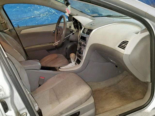 1G1ZB5E16BF155127 - 2011 CHEVROLET MALIBU LS Gümüş foto 5