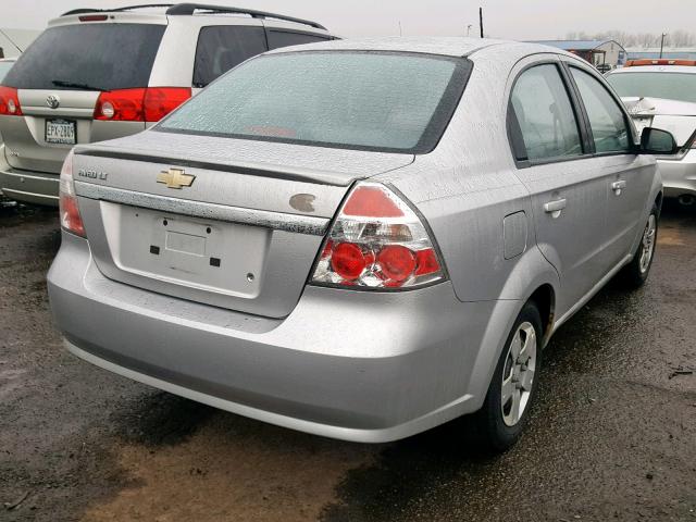 KL1TD56E59B643485 - 2009 CHEVROLET AVEO LS SILVER photo 4