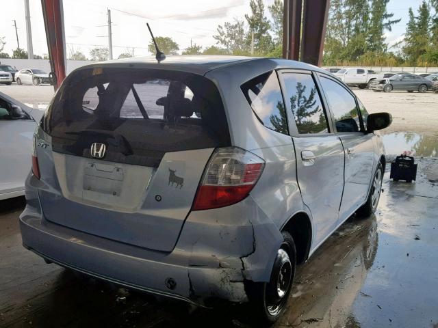 JHMGE88209S071705 - 2009 HONDA FIT BLUE photo 4