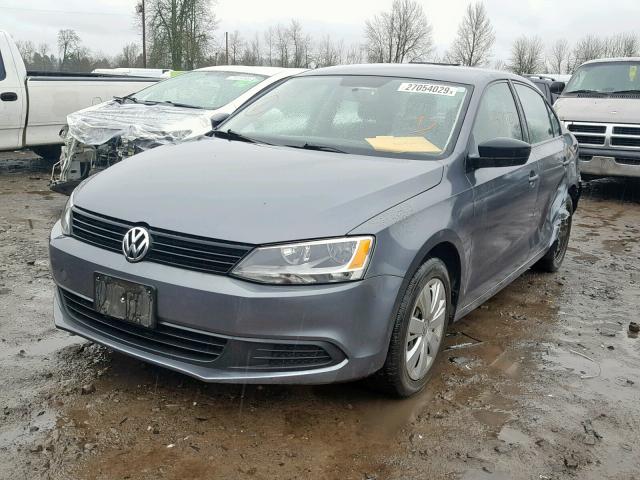 3VW1K7AJ9DM227055 - 2013 VOLKSWAGEN JETTA BASE GRAY photo 2