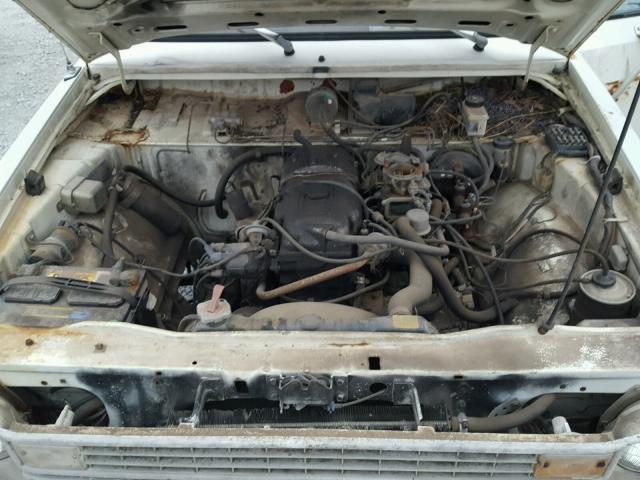 JC2UA1215B0503142 - 1981 FORD COURIER WHITE photo 7