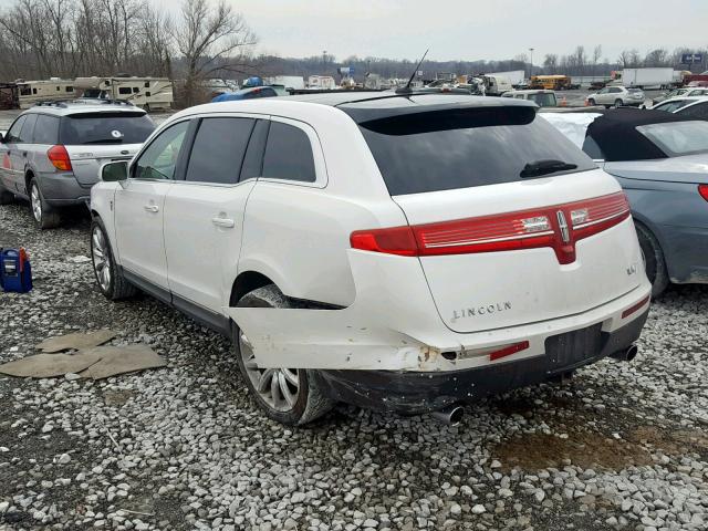 2LMHJ5FR2ABJ00331 - 2010 LINCOLN MKT WHITE photo 3