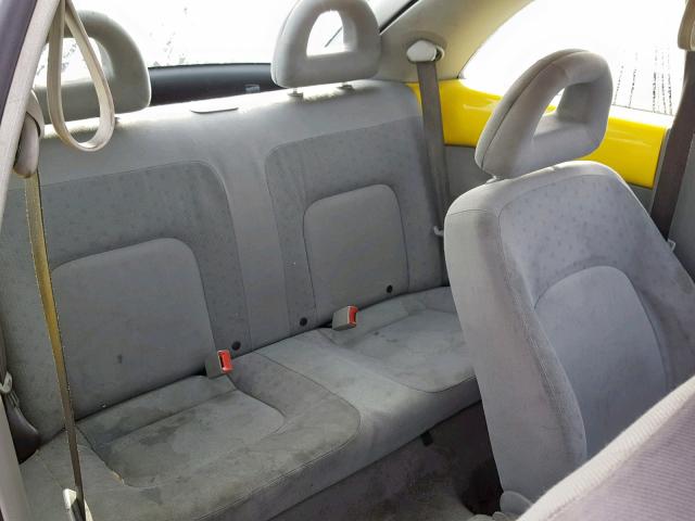3VWCK21C12M439006 - 2002 VOLKSWAGEN NEW BEETLE 黄色 照片 6