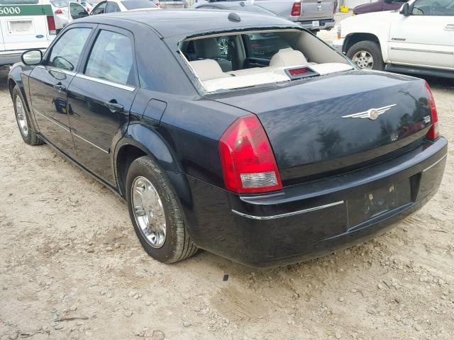 2C3JA53G25H660247 - 2005 CHRYSLER 300 TOURIN BLACK photo 3