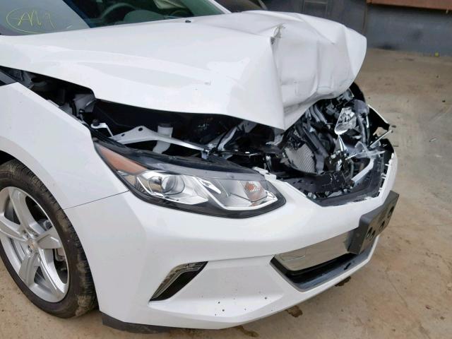 1G1RC6S5XJU138433 - 2018 CHEVROLET VOLT LT WHITE photo 9