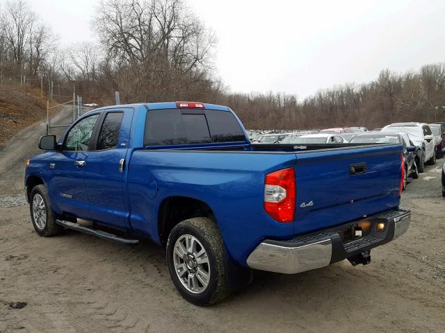 5TFUY5F16JX701478 - 2018 TOYOTA TUNDRA DOU BLUE photo 3