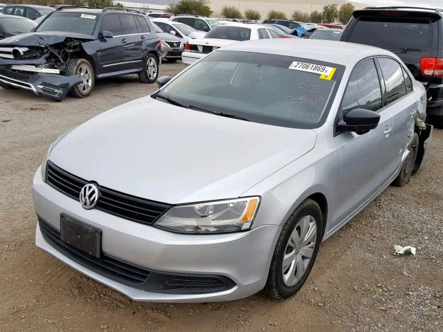 3VW2K7AJ3EM236971 - 2014 VOLKSWAGEN JETTA BASE SILVER photo 2