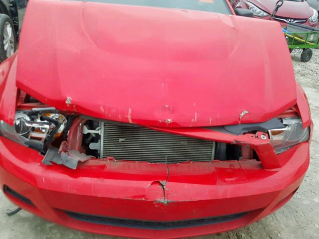 1ZVBP8EM7C5257143 - 2012 FORD MUSTANG RED photo 7