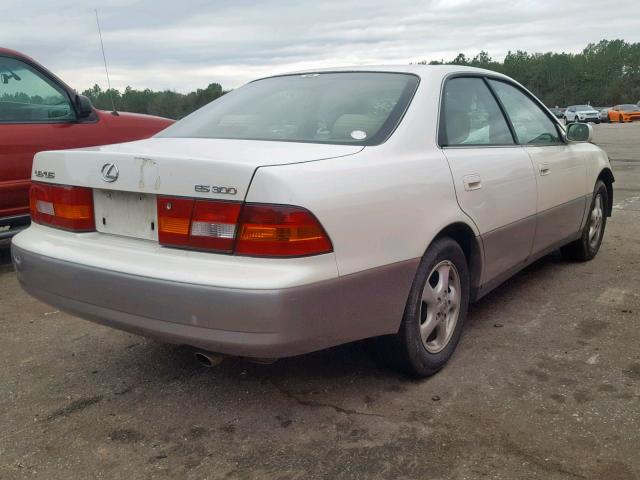 JT8BF22G0V0057544 - 1997 LEXUS ES 300 WHITE photo 4