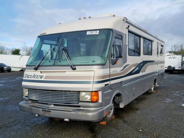 1GBKP37N7R3307169 - 1994 PACE MOTORHOME TWO TONE photo 2