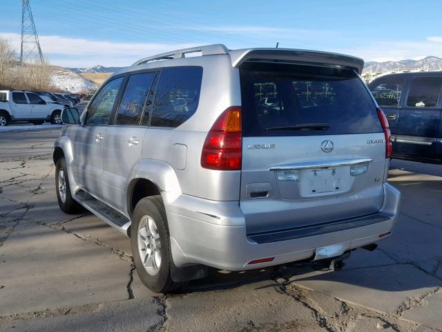 JTJBT20X570139590 - 2007 LEXUS GX 470 SILVER photo 3