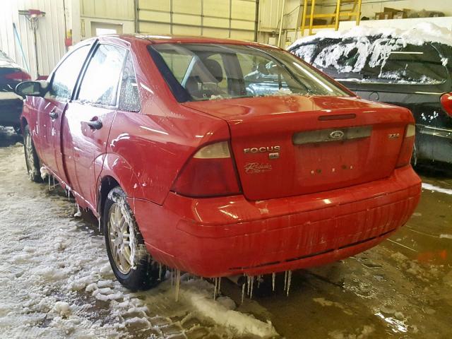 1FAFP34N05W218513 - 2005 FORD FOCUS ZX4 RED photo 3