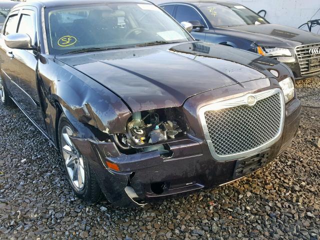 2C3JA43R05H168845 - 2005 CHRYSLER 300 BURGUNDY photo 10