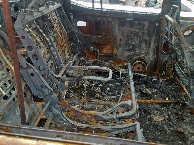 5TDBT48A01S038086 - 2001 TOYOTA SEQUOIA LI BURN photo 6