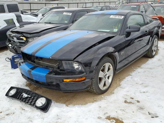 1ZVFT82H065159693 - 2006 FORD MUSTANG GT BLACK photo 2