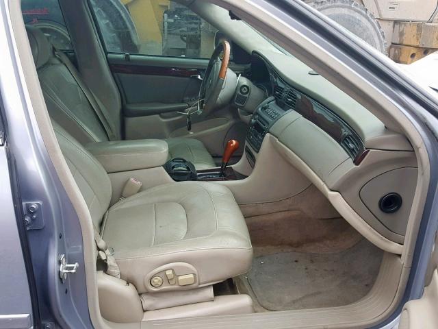 1G6KF57984U244327 - 2004 CADILLAC DEVILLE DT BLUE photo 5