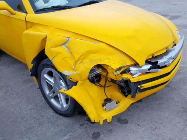 1GCES14P54B110565 - 2004 CHEVROLET SSR 黄色 照片 9