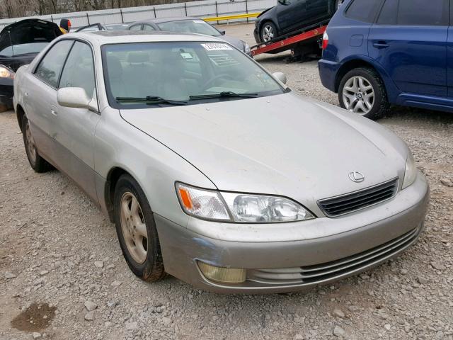 JT8BF28GXW0118116 - 1998 LEXUS ES 300 SILVER photo 1