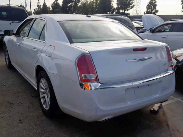 2C3CCAAG7CH313198 - 2012 CHRYSLER 300 WHITE photo 3