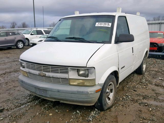 1GCDM19X42B135971 - 2002 CHEVROLET ASTRO WHITE photo 2