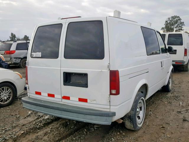 1GCDM19X42B135971 - 2002 CHEVROLET ASTRO WHITE photo 4