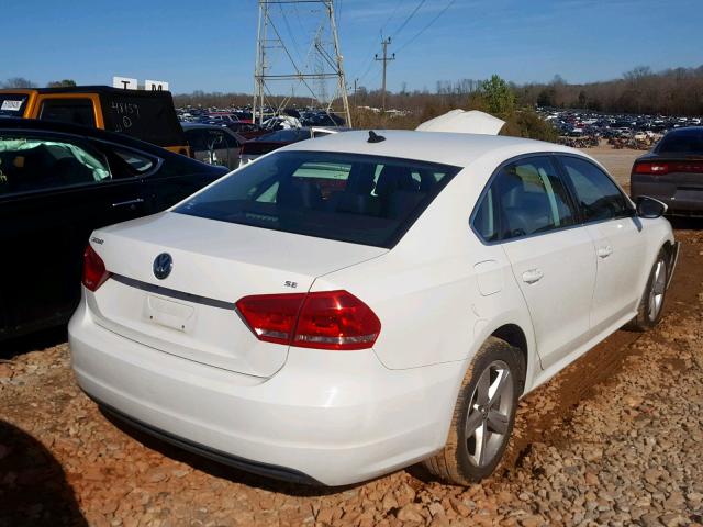 1VWBP7A32CC106018 - 2012 VOLKSWAGEN PASSAT SE WHITE photo 4