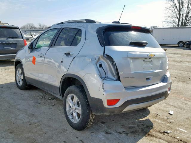 KL7CJPSB1JB600658 - 2018 CHEVROLET TRAX 1LT SILVER photo 3