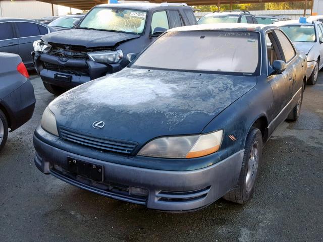 JT8BF12G6T0129872 - 1996 LEXUS ES 300 GREEN photo 2