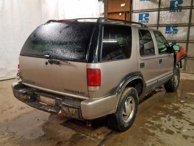 1GNDT13W31K257794 - 2001 CHEVROLET BLAZER SILVER photo 4