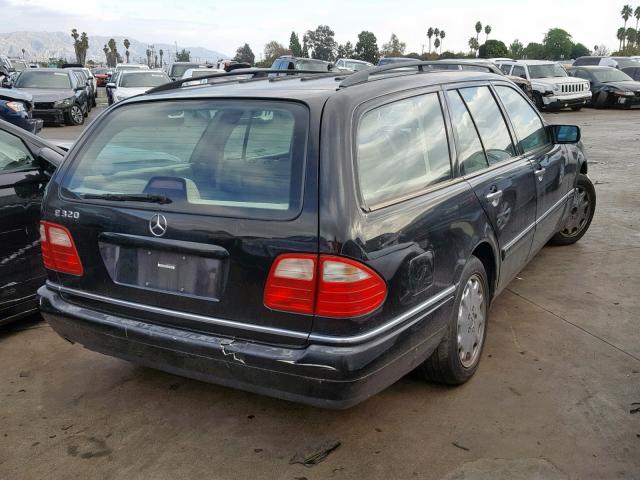 WDBJH65F8WA537617 - 1998 MERCEDES-BENZ E 320 BLACK photo 4