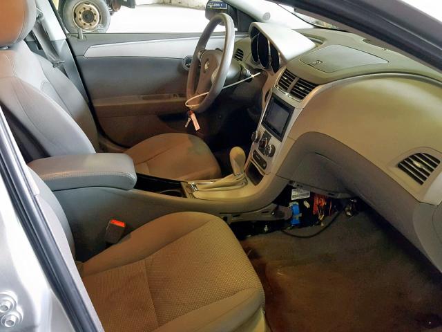 1G1ZA5E04AF281947 - 2010 CHEVROLET MALIBU LS SILVER photo 5