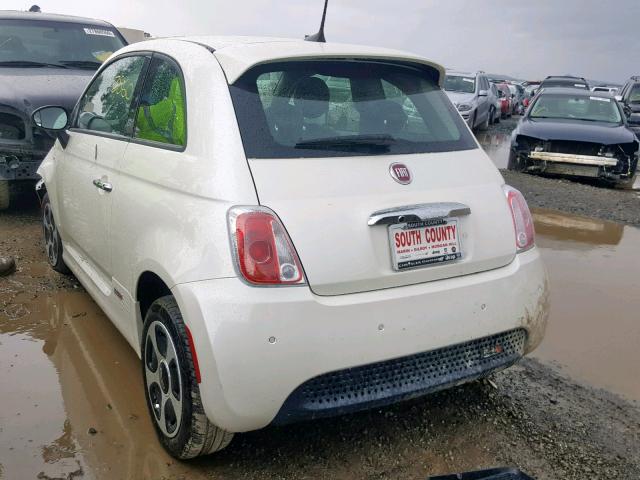 3C3CFFGE4JT469617 - 2018 FIAT 500 ELECTR WHITE photo 3