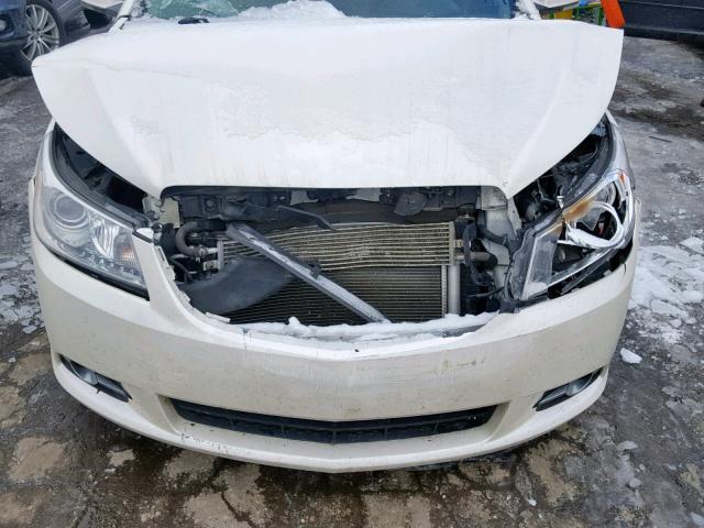 1G4GD5GR9CF173789 - 2012 BUICK LACROSSE P WHITE photo 7