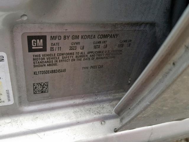 KL1TD5DE4BB245449 - 2011 CHEVROLET AVEO LS SILVER photo 10