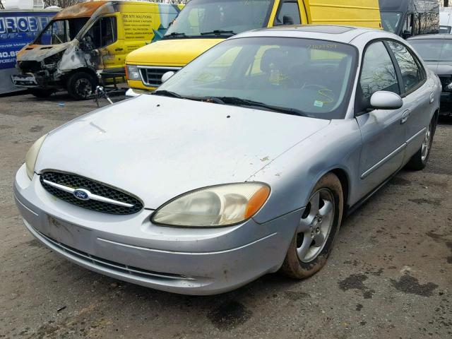 1FAFP55U21G251261 - 2001 FORD TAURUS SES SILVER photo 2