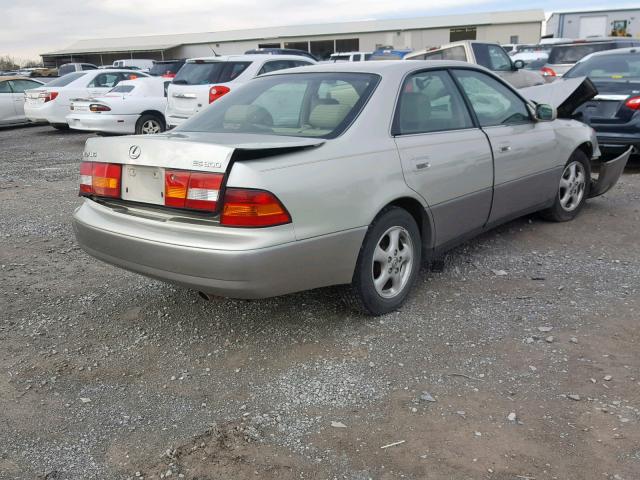 JT8BF28GXW5022912 - 1998 LEXUS ES 300 BEIGE photo 4