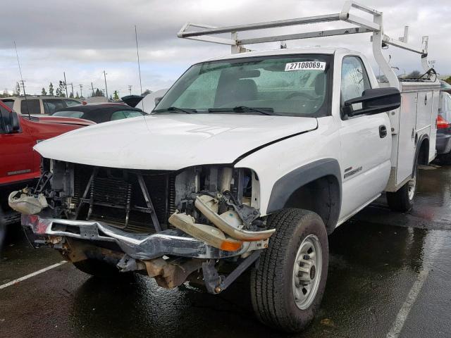 1GDHC24255E169308 - 2005 GMC SIERRA C25 WHITE photo 2