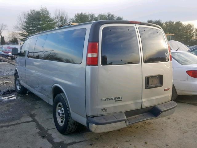 1GJHG39U251118325 - 2005 GMC SAVANA G35 SILVER photo 3