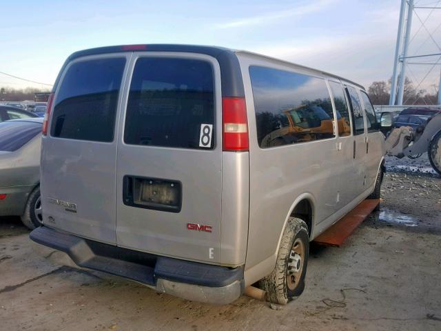 1GJHG39U251118325 - 2005 GMC SAVANA G35 SILVER photo 4